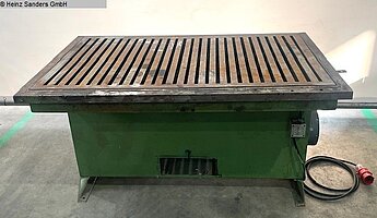 - 1250 x 750, Holzbearbeitungsmaschinen, Oberflächentechnik, Wachsen, Farbnebelabsaug., Holztrocknung, Schleiftisch