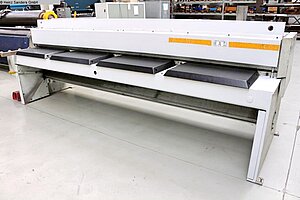 RAS 52.31, Metallbearbeitungsmaschinen, Blechbearbeitung / Scheren / Biegen / Richten, Tafelschere - mechanisch