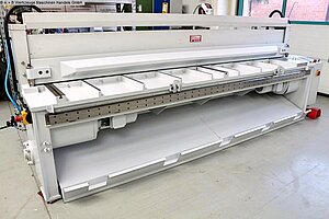 SCHROEDER MHSUV 3200/3.0, Metallbearbeitungsmaschinen, Blechbearbeitung / Scheren / Biegen / Richten, Tafelschere - mechanisch