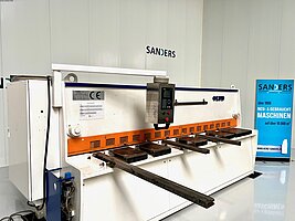 LVD HST-E 31/6 MNC 10, Metallbearbeitungsmaschinen, Blechbearbeitung / Scheren / Biegen / Richten, Tafelschere - hydraulisch