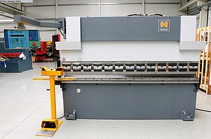 HACO ERMS 2560, Metallbearbeitungsmaschinen, Blechbearbeitung / Scheren / Biegen / Richten, Abkantpresse - hydraulisch
