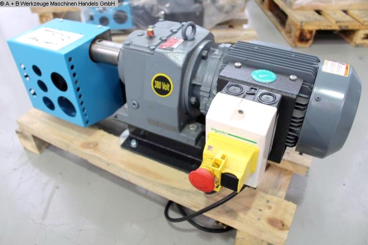 FALKEN PN 60 - 2, Metallbearbeitungsmaschinen, Blechbearbeitung / Scheren / Biegen / Richten, Ausklinkmaschine