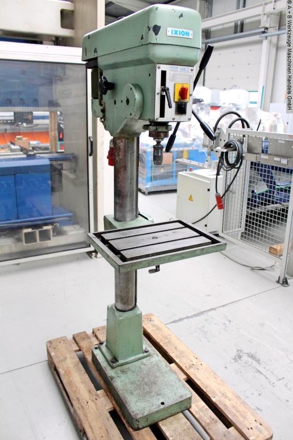 MAXION BS MK 3, Metallbearbeitungsmaschinen, Bohrwerke / Bearbeitungszentren / Bohrmaschinen, Säulenbohrmaschine