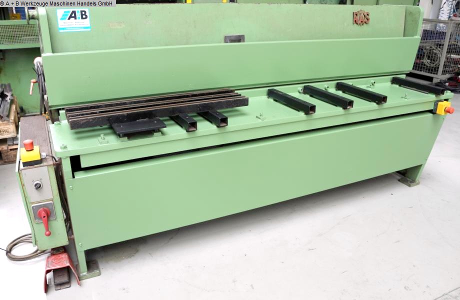 RAS 83.20, Metallbearbeitungsmaschinen, Blechbearbeitung / Scheren / Biegen / Richten, Tafelschere - mechanisch