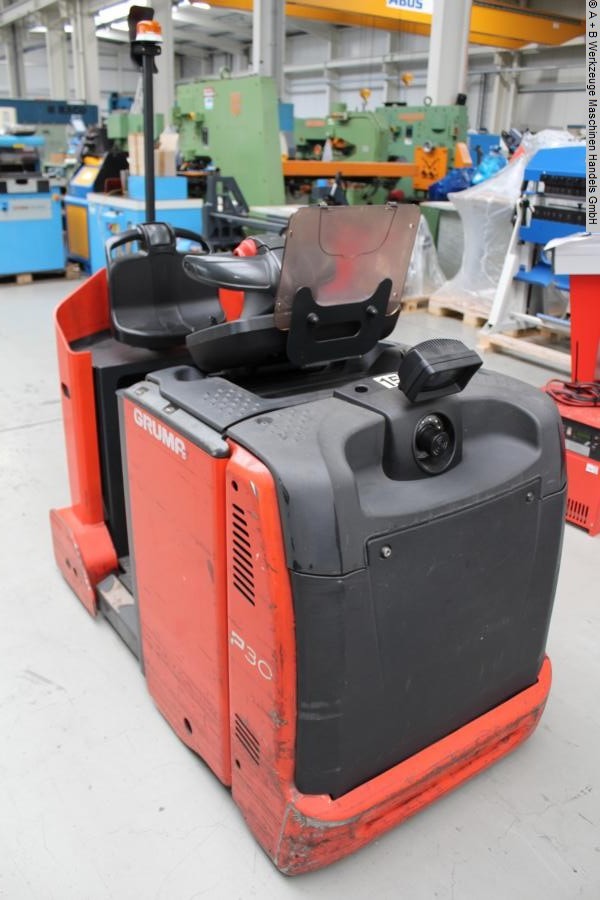 LINDE P 30, Sondermaschinen, verschiedene Einrichtungen, Transportwagen