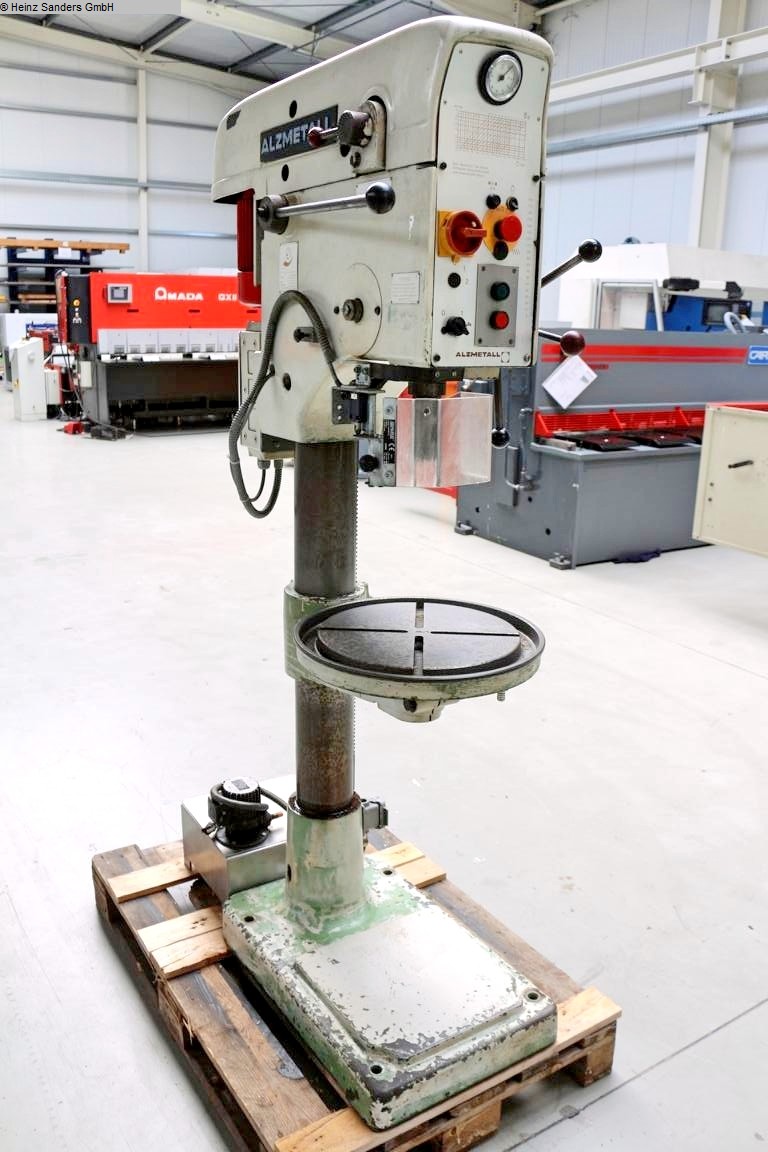 ALZMETALL AB 3 ESV, Metal Processing, Boring mills / Machining Centers / Drilling machines, Pillar Drilling Machine